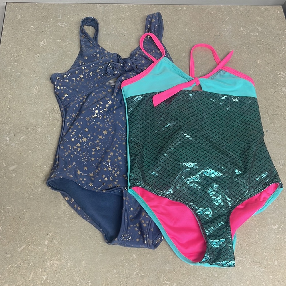 Bundle of two bathing suits for girls size 6X excellent condition